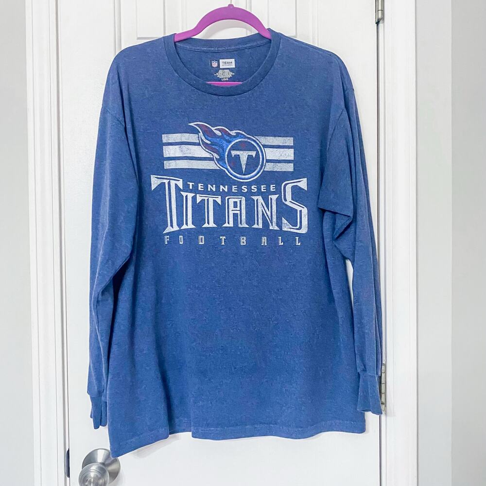 NFL • TN Tennessee Titans Long Sleeve Football Tee T-Shirt